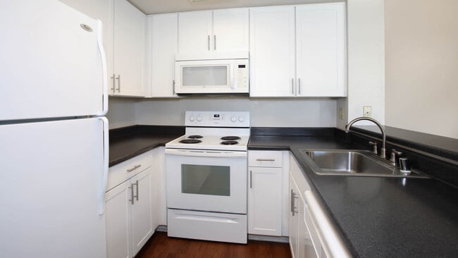 Kitchen - Villa Solana