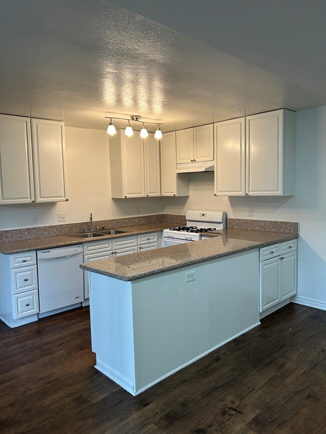 1BR Kitchen - Friendly Hills Villas Apartments