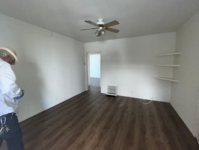 Photo - 5618 Kinston Ave
