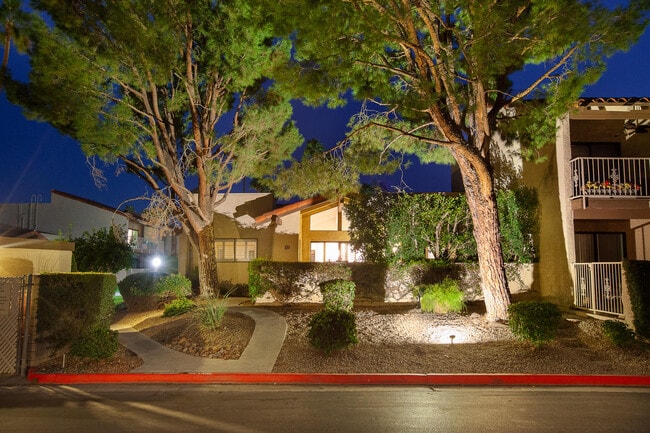 Building Photo - 451 E Vía Carisma Unit 65