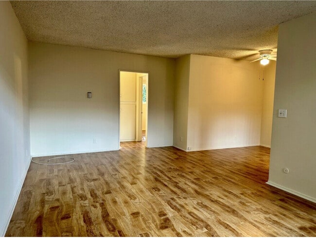 Photo - Aqua Vista Apartments