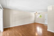 Photo - 7750 Stalmer St