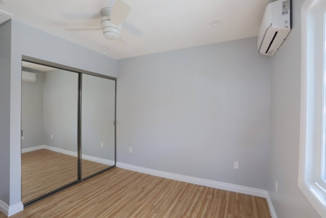 Photo - 13426 Benfield Ave