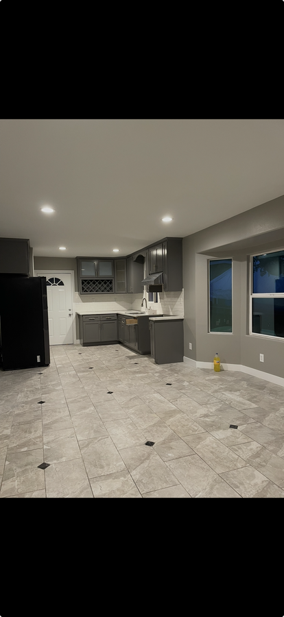 Photo - 4045 San Carlos St