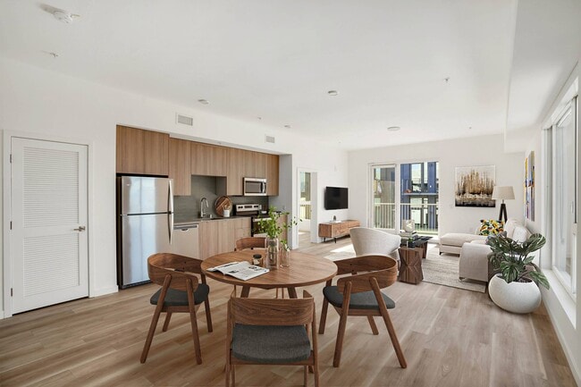 Photo - 2221 S Western