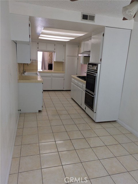 Photo - 2105 Mathews Ave