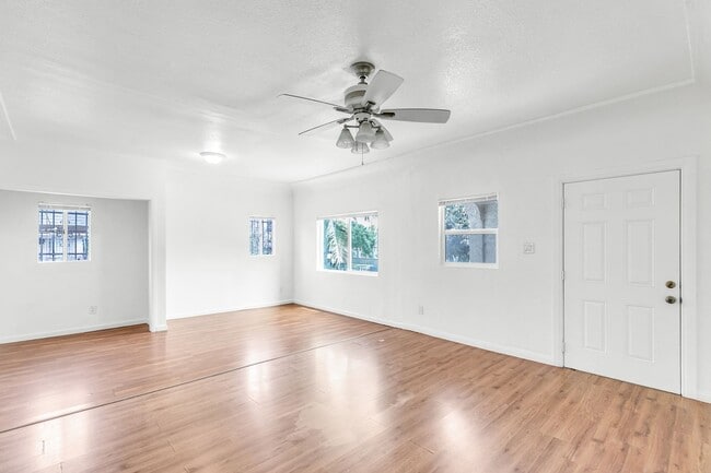 Photo - 321 E 84th St Apartment Unit 321