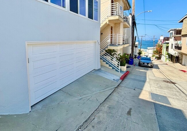 Building Photo - Beachside Living Just One Block from the Sand – Updated 1BD with Garage Parking Unit 208
