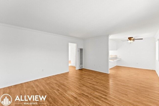 Photo - 16661 Tunstall Ln Unit 4