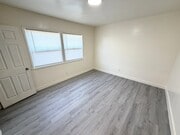 Photo - 3552 N Alameda Ave