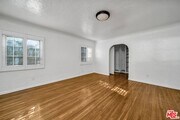Photo - 333 S Roxbury Dr