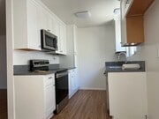 Kitchen - 113 S Irena Ave