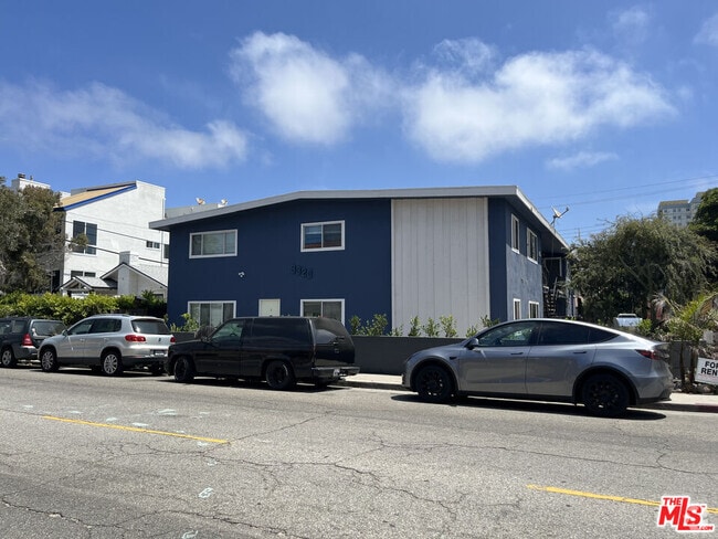 Building Photo - 3320 Pacific Ave Unit 3,4,5,6 Rental