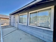 Photo - AVAILBLE NOW!! 2 Bed / 1 Bath Apartment in... Unit 03