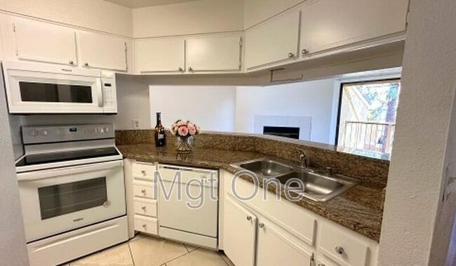 Photo - 10655 Lemon Ave
