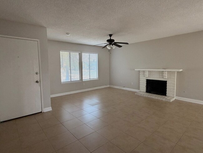 Photo - 14243 Perham Ct