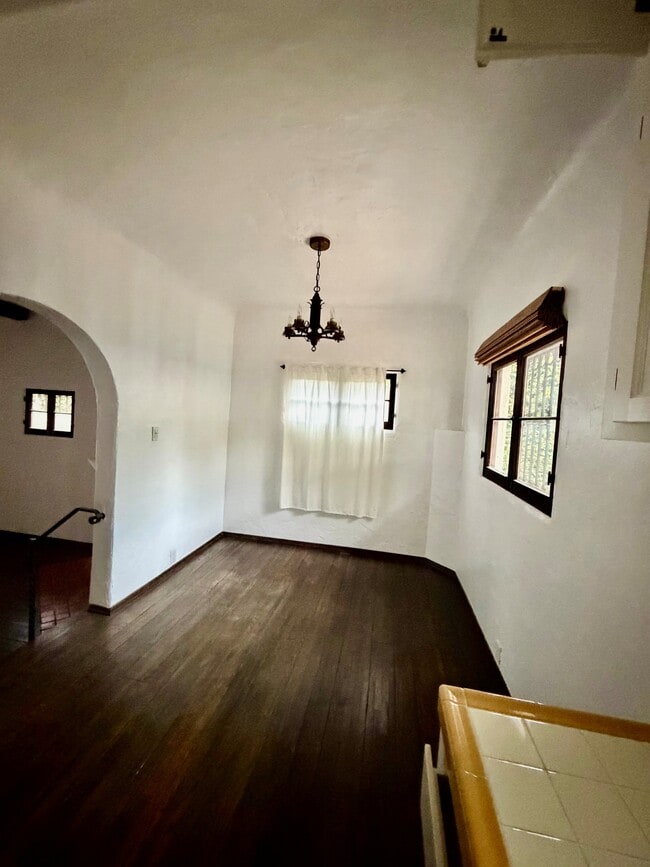 Photo - 1519 N Hayworth Ave Unit 1519 Hayworth