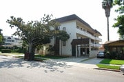 Photo - 1000 Orange Grove Ave Apartments