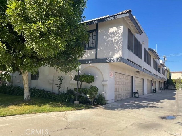 Photo - 2217 Cedar St Condo Unit F