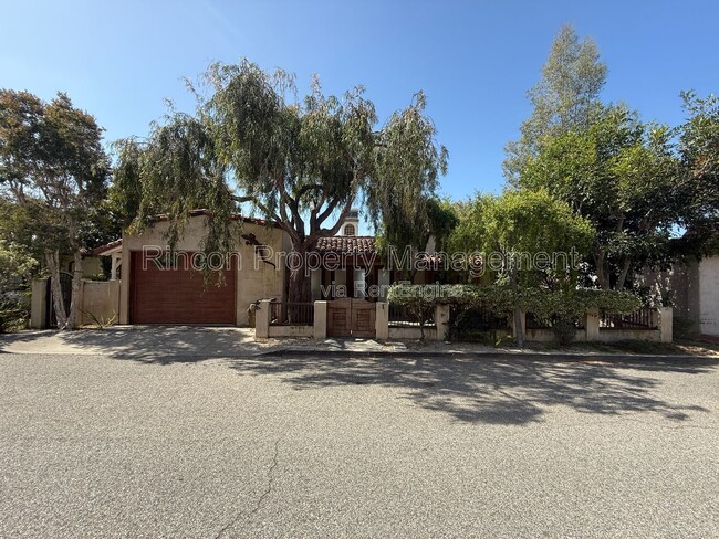 Photo - 2166 Palomar Ave