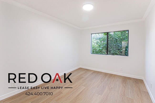 Photo - 1522 N Formosa Ave Unit 201