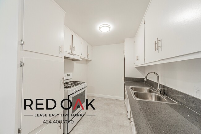 Photo - 8330 Willis Ave Unit 01