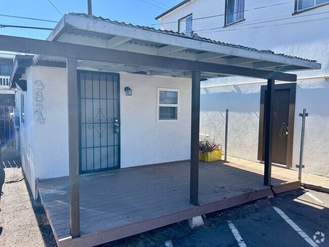 Building Photo - Charming Studio in Fairmont Village – Porc... Rental
