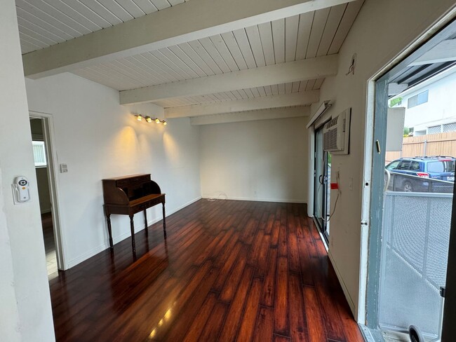 Photo - 3538 Keystone Av Unit 2