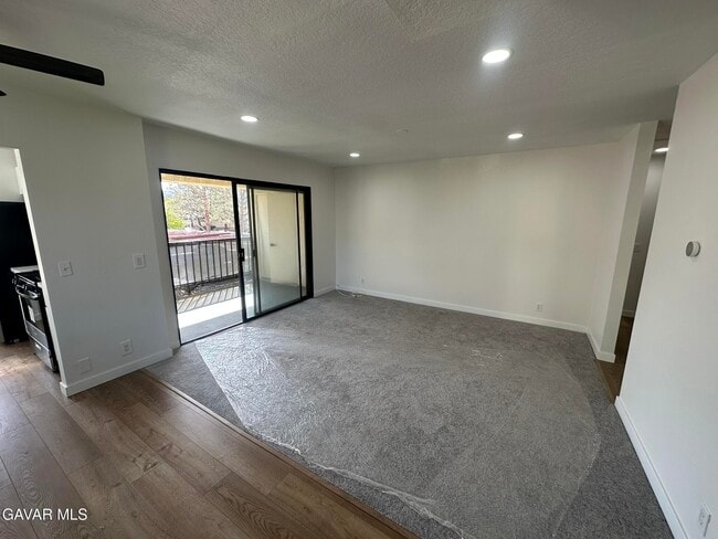 Photo - 2554 Olive Dr Unit Apt 34