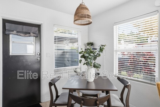 Photo - 2606 Juan St