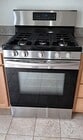 5-burner natural gas range and oven. - 314 20th St Unit D