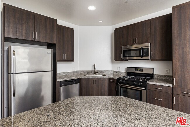 Photo - 1408 W Washington Blvd Unit 207