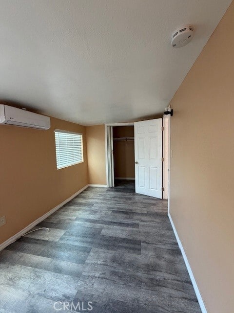 Photo - 10971 Wells Ave