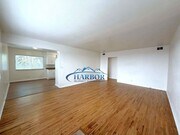 Photo - 943 W 13th St