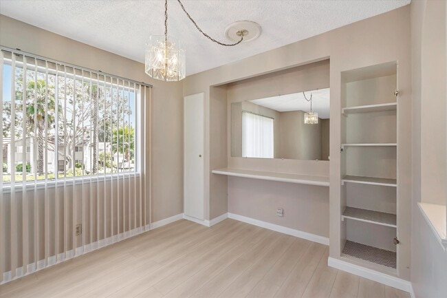 Photo - 253 Green Moor Pl Townhome