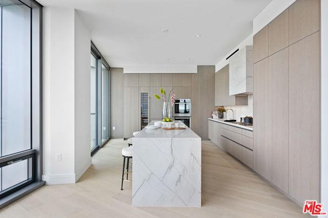 Photo - 211 Elm Ct Unit 18a