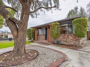 Photo - 927 N Screenland Dr House