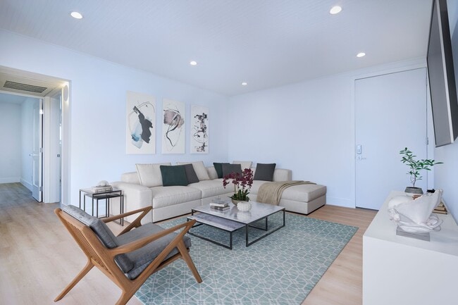 834 4th st - 834 4th st Apartments