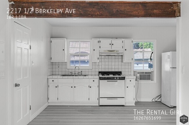 Photo - 2217 Berkeley Ave