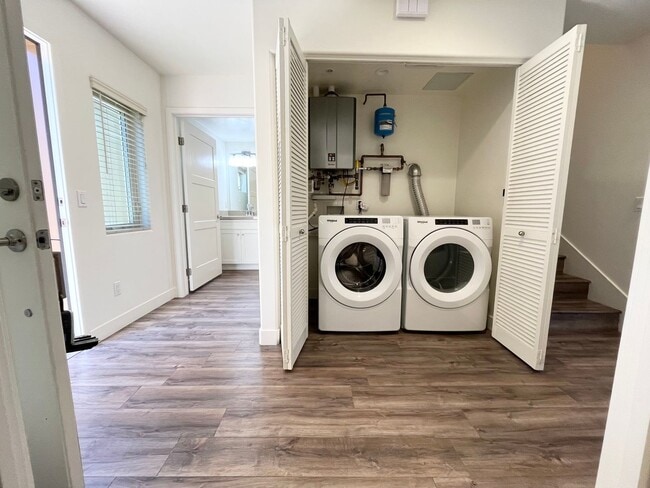 Photo - AVAILABLE NOW! 3BD + BONUS ROOM/4BA - LUXURY BEACH CONDO! 1 BLOCK TO THE BEACH!!- $6,995/mo