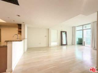 Photo - 13700 Marina Pointe Dr