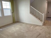 Photo - Large 5 Bed / 3 Bath Standalone unit in Lo... House