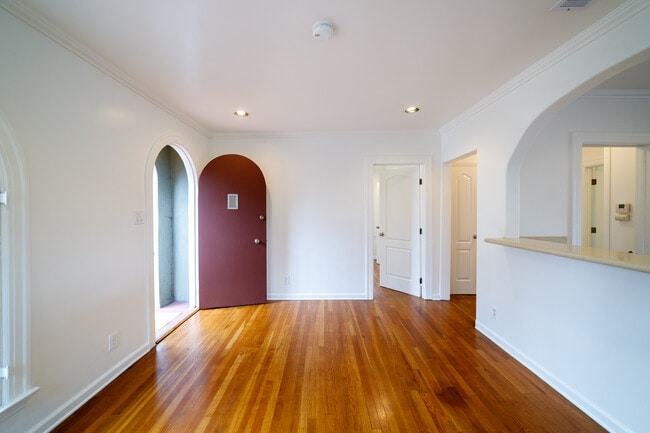 Photo - 3318 Madera Ave