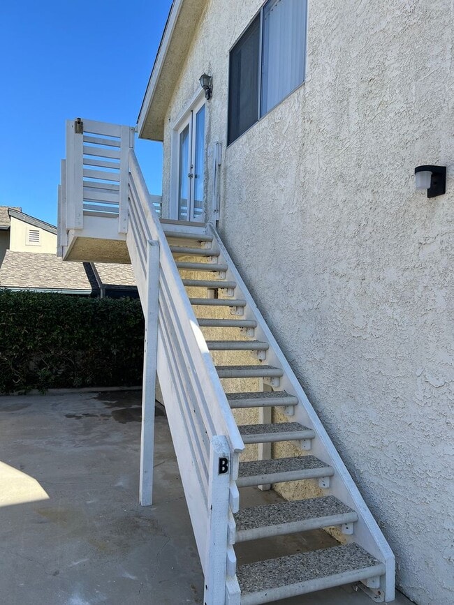 Building Photo - 16621 Dolores Ln Unit 16621 Dolores Ln #B