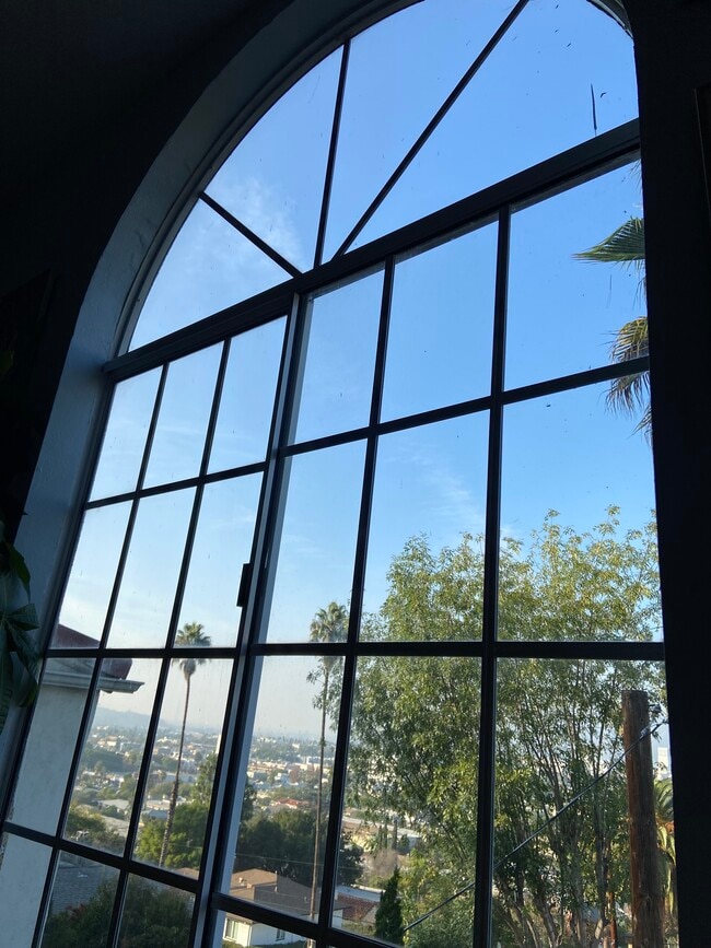 Photo - 612 Alta Vista Dr