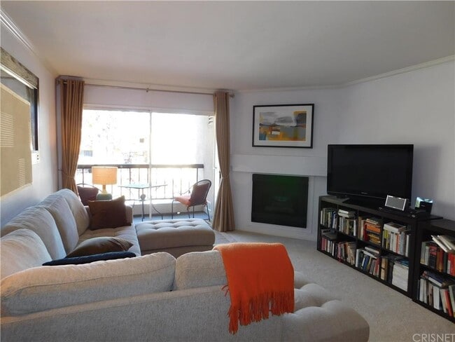 Photo - 21400 Burbank Blvd Unit 219