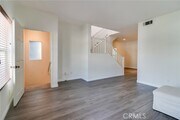 Photo - 620 E Walnut St Condo