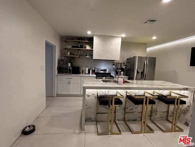 Photo - 641 N Vista St