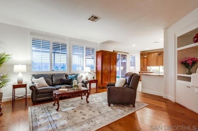 Photo - 913 Glendora Dr
