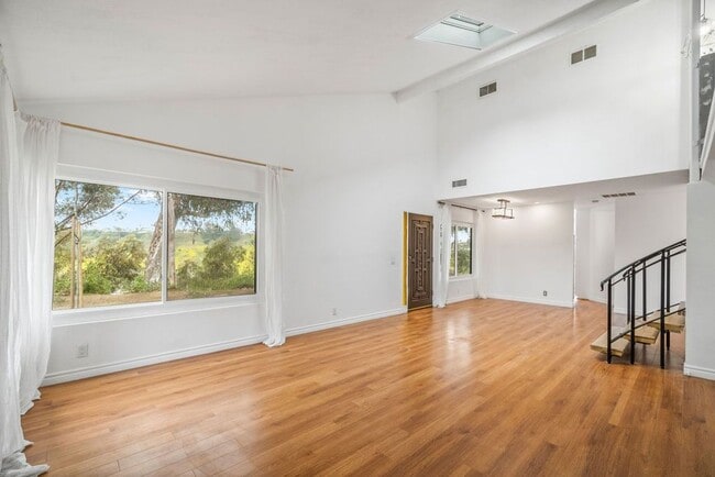 Photo - Coming Soon La Jolla UTC Renovated 3 bd /2 ba Townhome with Garage, Private Patio, + more!
